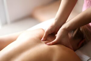 Le Massage Thérapeutique : Soulager les Douleurs Naturellement